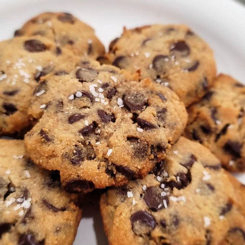 Keto Chocolate Chip Walnut Cookies